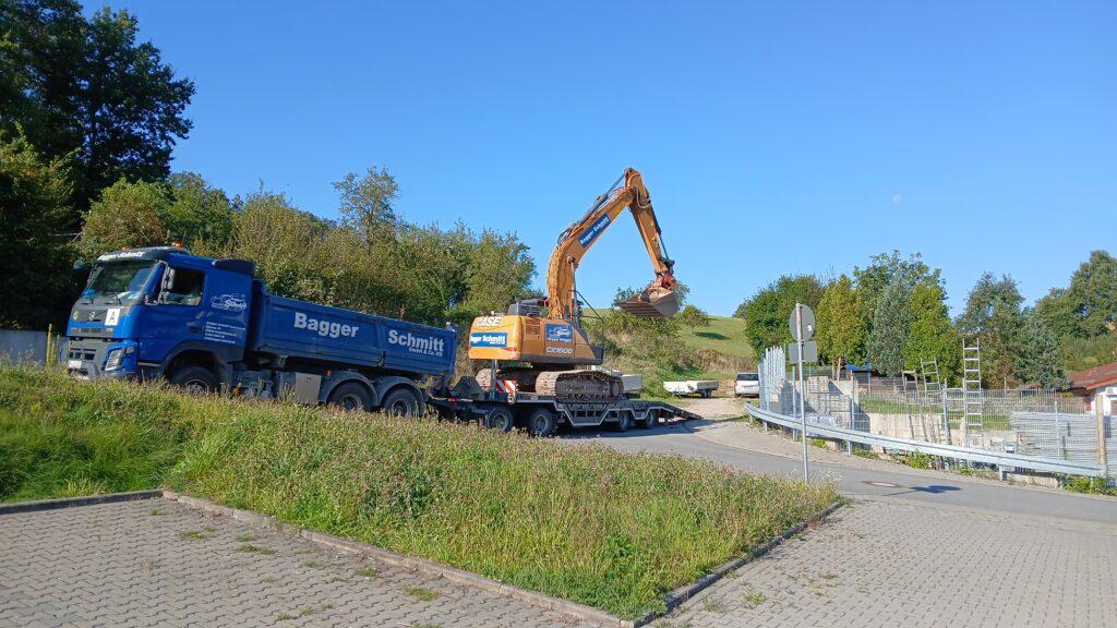Tieflader - Bagger Schmitt
