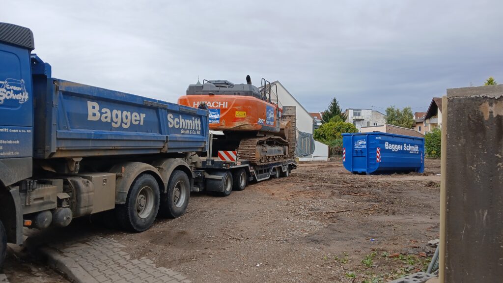 Tieflader - Bagger Schmitt