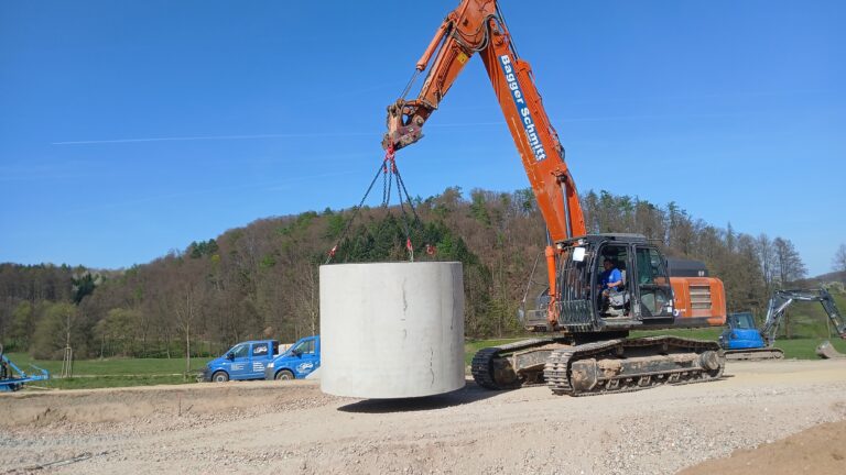 Kanalbau Projekte - Bagger Schmitt