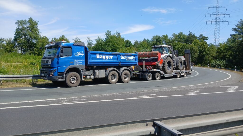 Tieflader - Bagger Schmitt