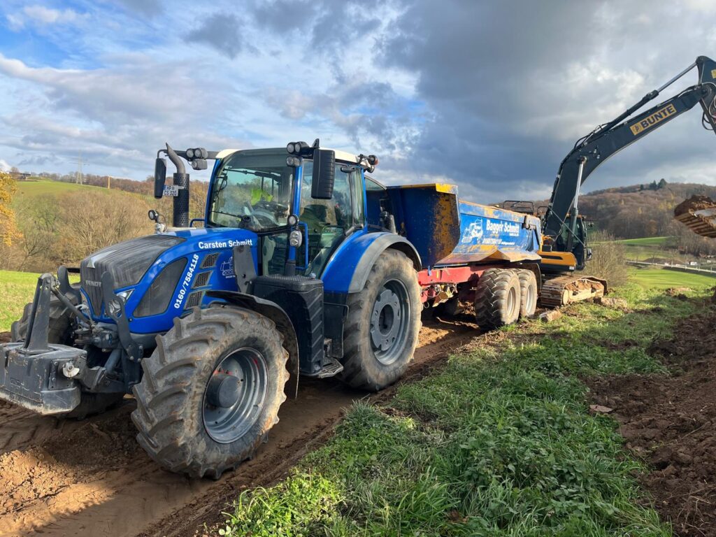 Traktor - Bagger Schmitt